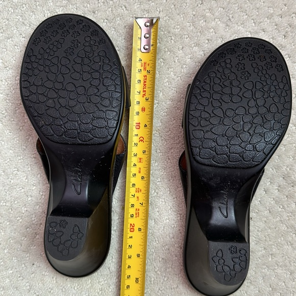 Clark’s Wedges - Picture 6 of 8